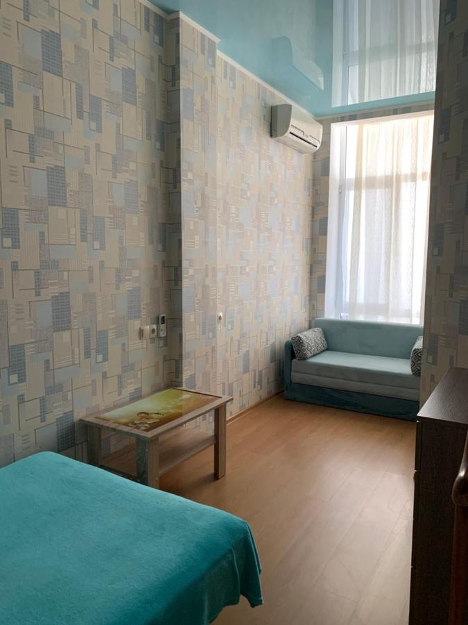 Town-House Golden Bugaz Lägenhet Karolino-Buhaz Exteriör bild